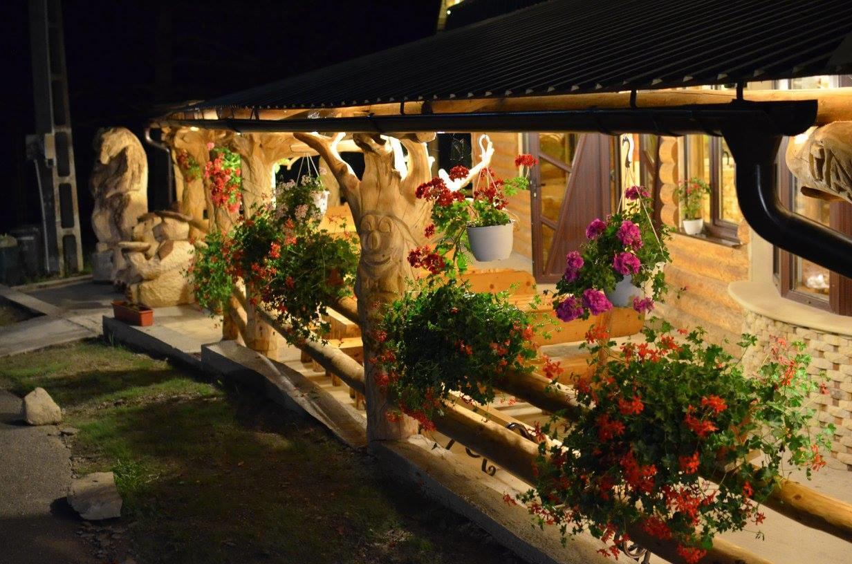 Taverna Ceahlau ดูเรา ภายนอก รูปภาพ