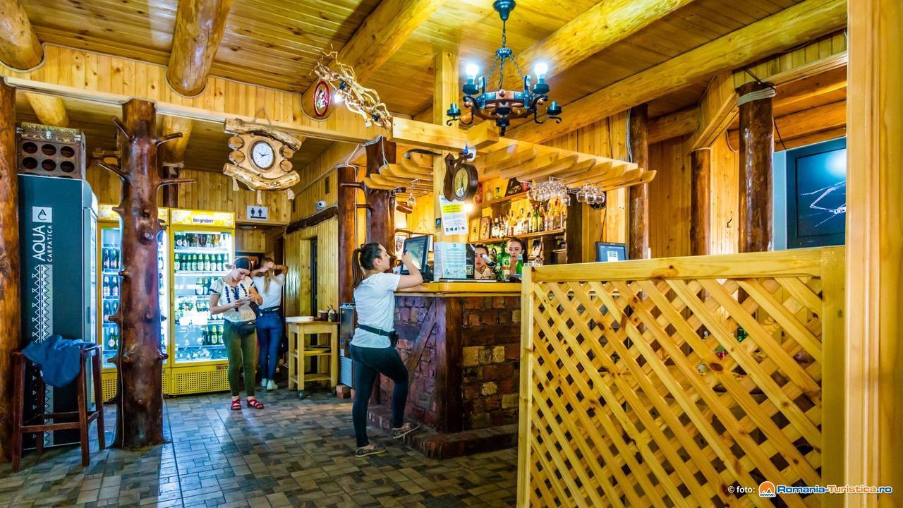 Taverna Ceahlau ดูเรา ภายนอก รูปภาพ